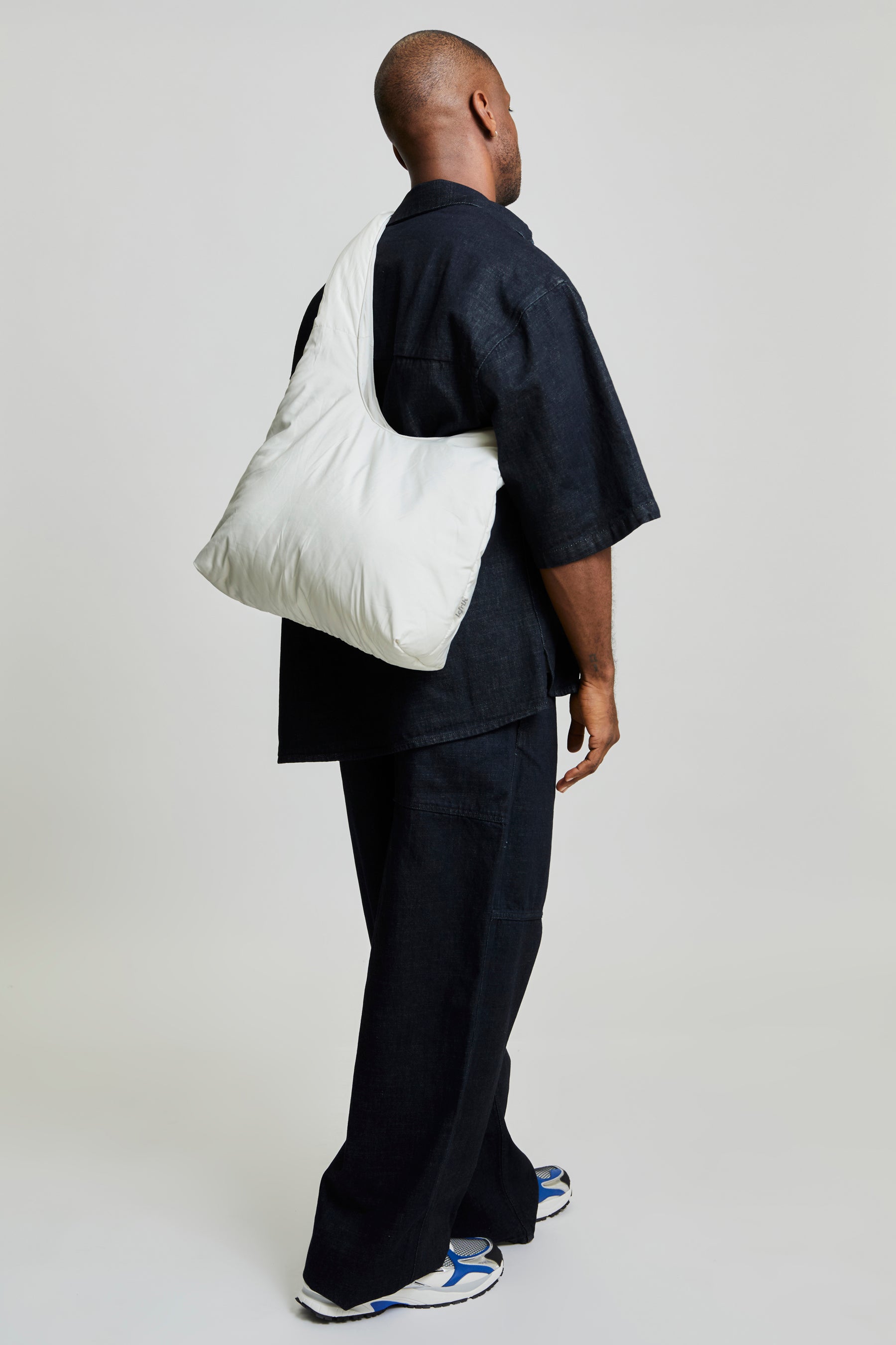Biwa Bag Ice - Lefrik