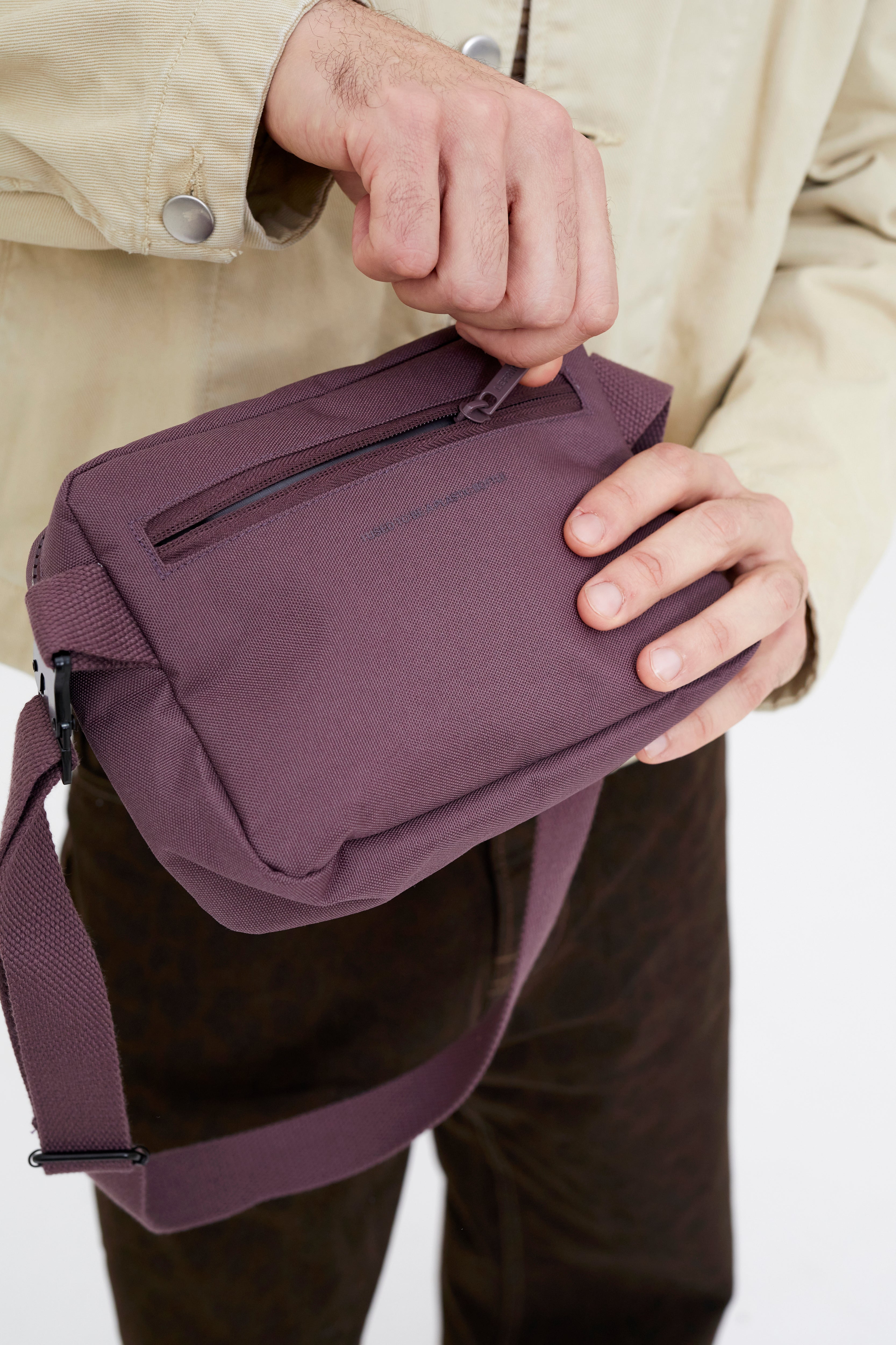 Reef Crossbody Maroon - Lefrik