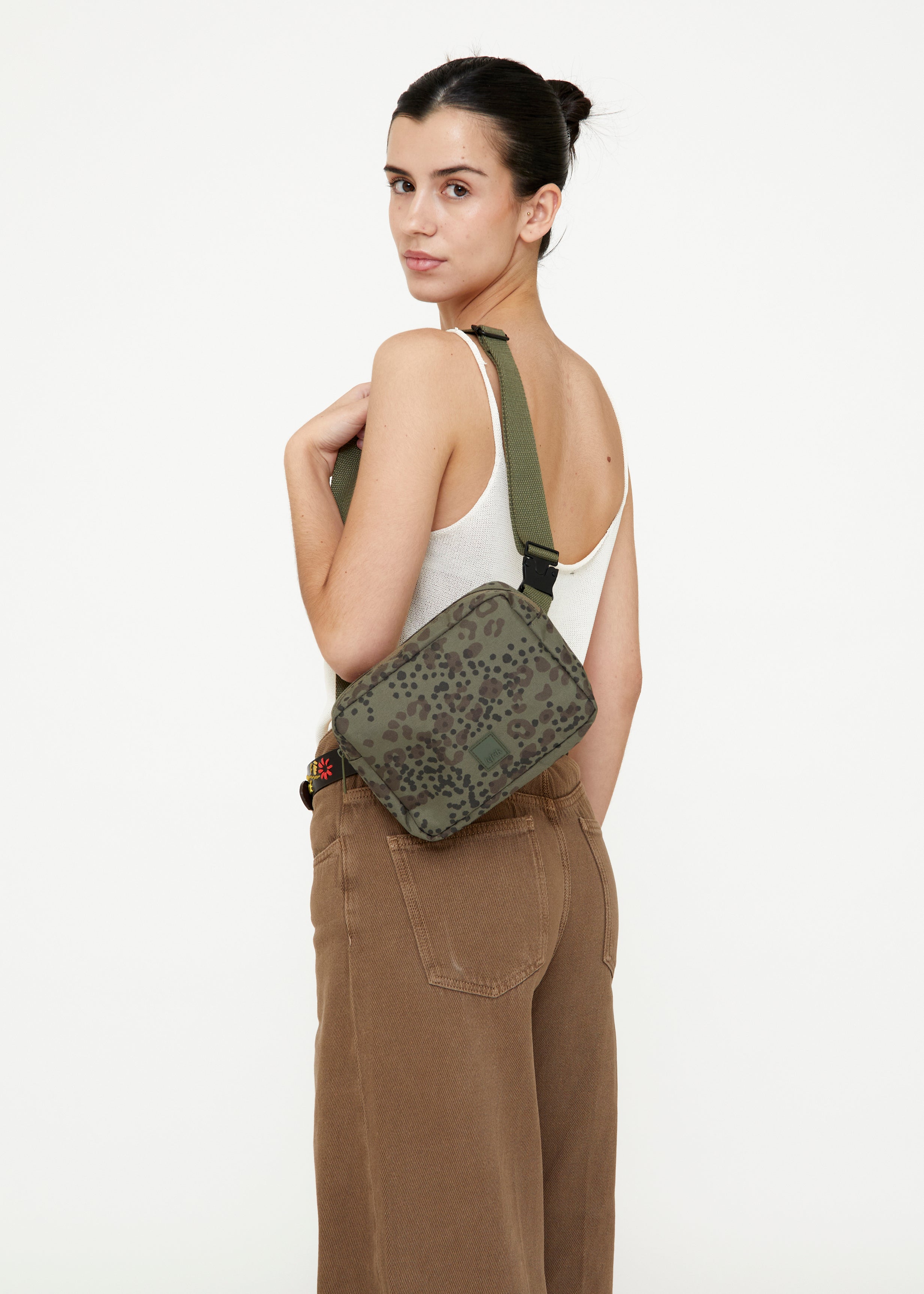 Reef Crossbody Printed Cheetah - Lefrik