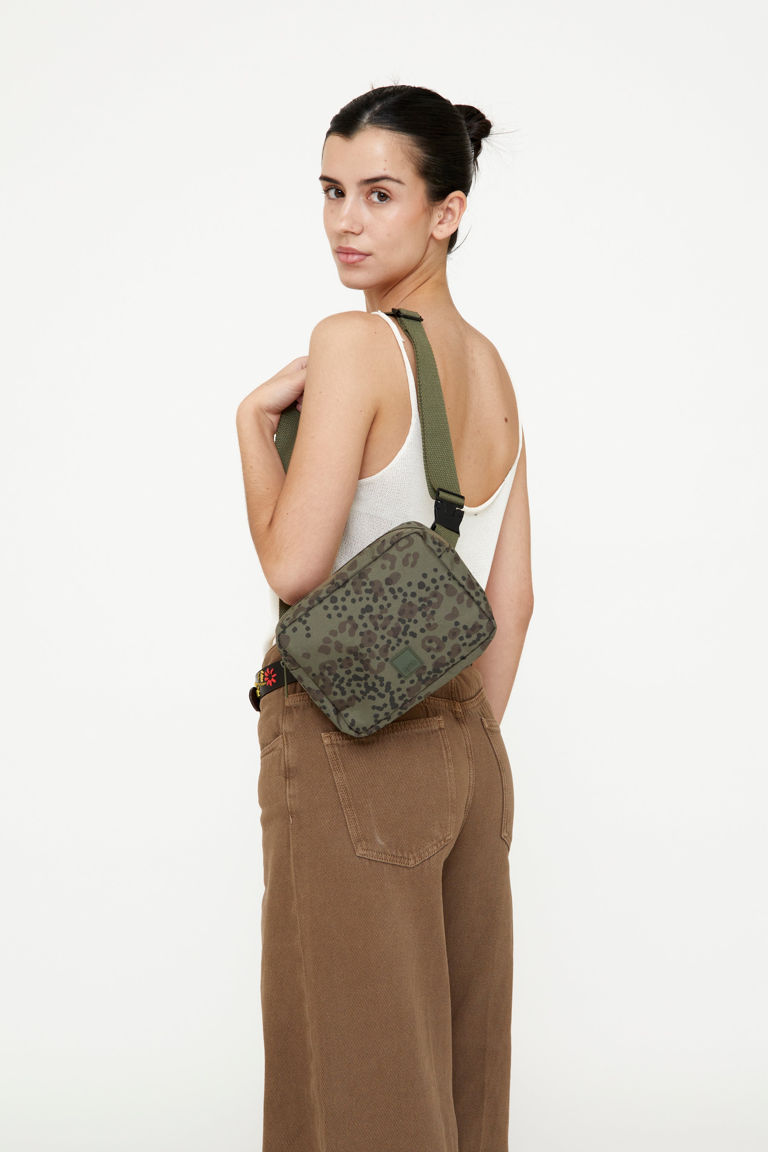 Reef Crossbody Printed Cheetah - Lefrik